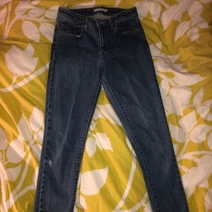 Levi’s 721 High Rise Skinny✨